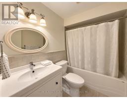 Upper - 7 Harrow Court, London South, ON N6C5A6 Photo 13