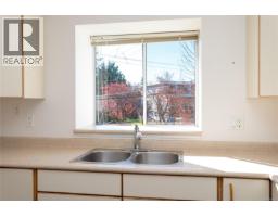 201 10431 Resthaven Dr, Sidney, BC V8L3H6 Photo 15