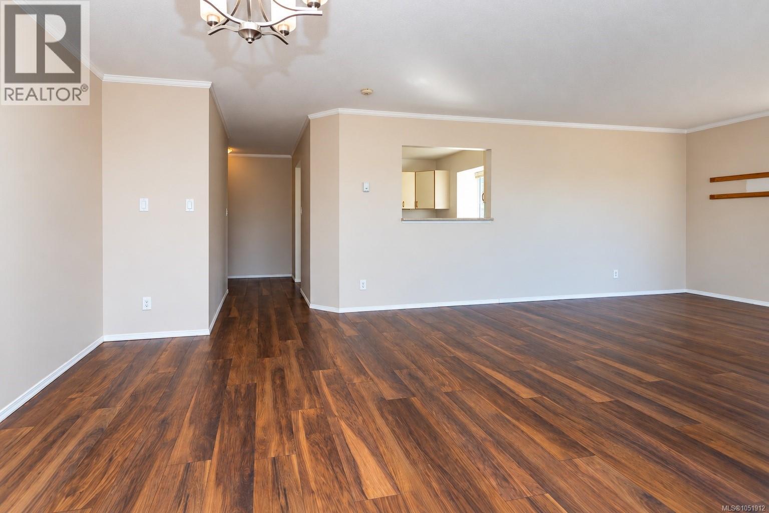201 10431 Resthaven Drive, Sidney