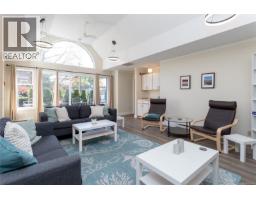 201 10431 Resthaven Dr, Sidney, BC V8L3H6 Photo 32