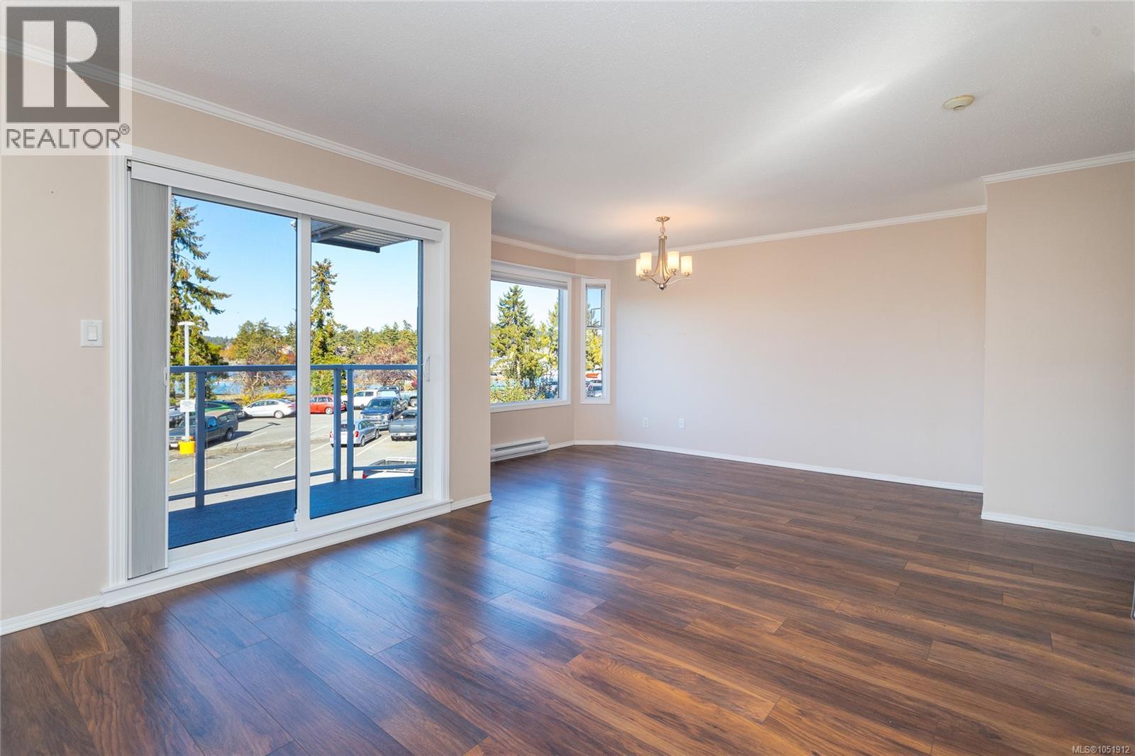 201 10431 Resthaven Drive, Sidney