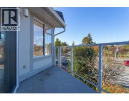 201 10431 Resthaven Dr, Sidney, BC V8L3H6 Photo 27