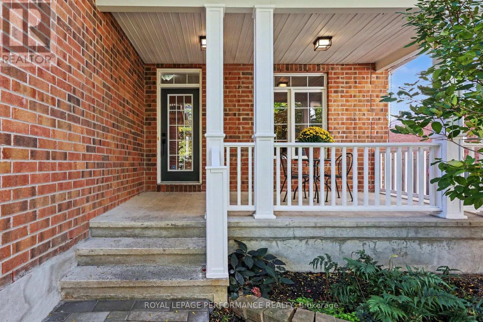 1033 Red Spruce Street