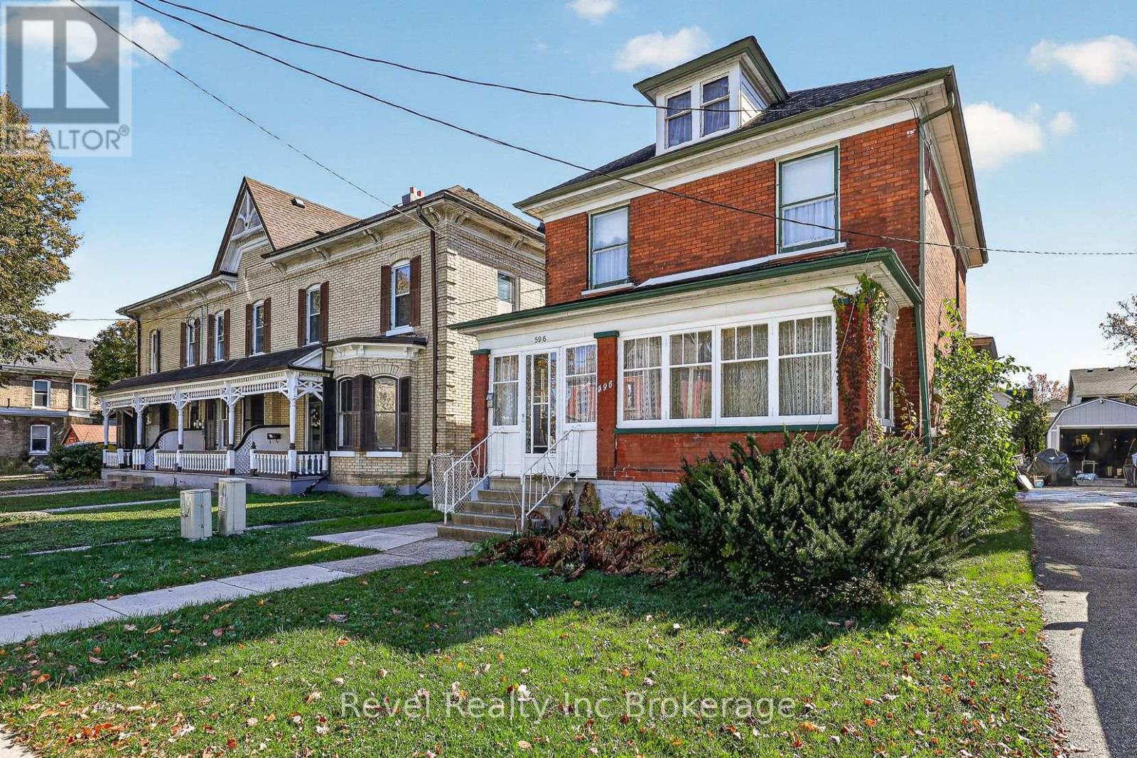 596 KING STREET, Woodstock (Woodstock - South) — photo 3