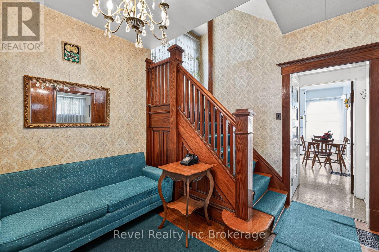 596 KING STREET, Woodstock (Woodstock - South) — photo 8