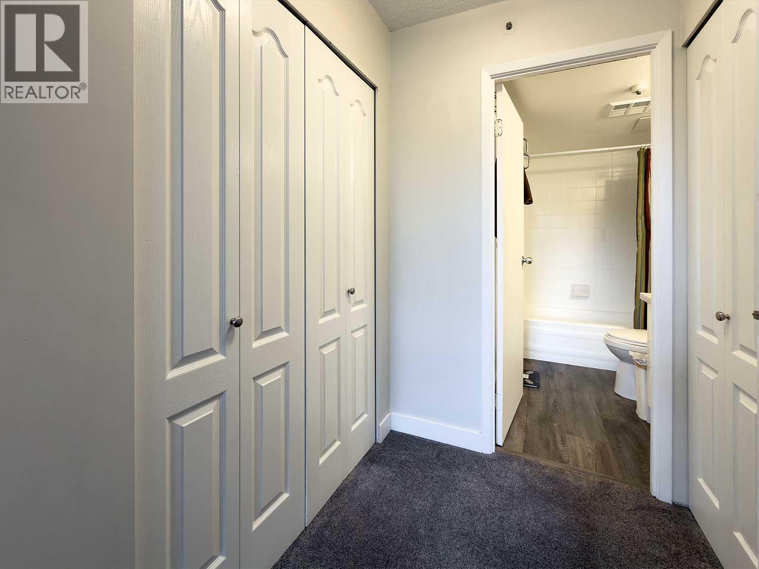 904 828 AGNES STREET, New Westminster - Image 1