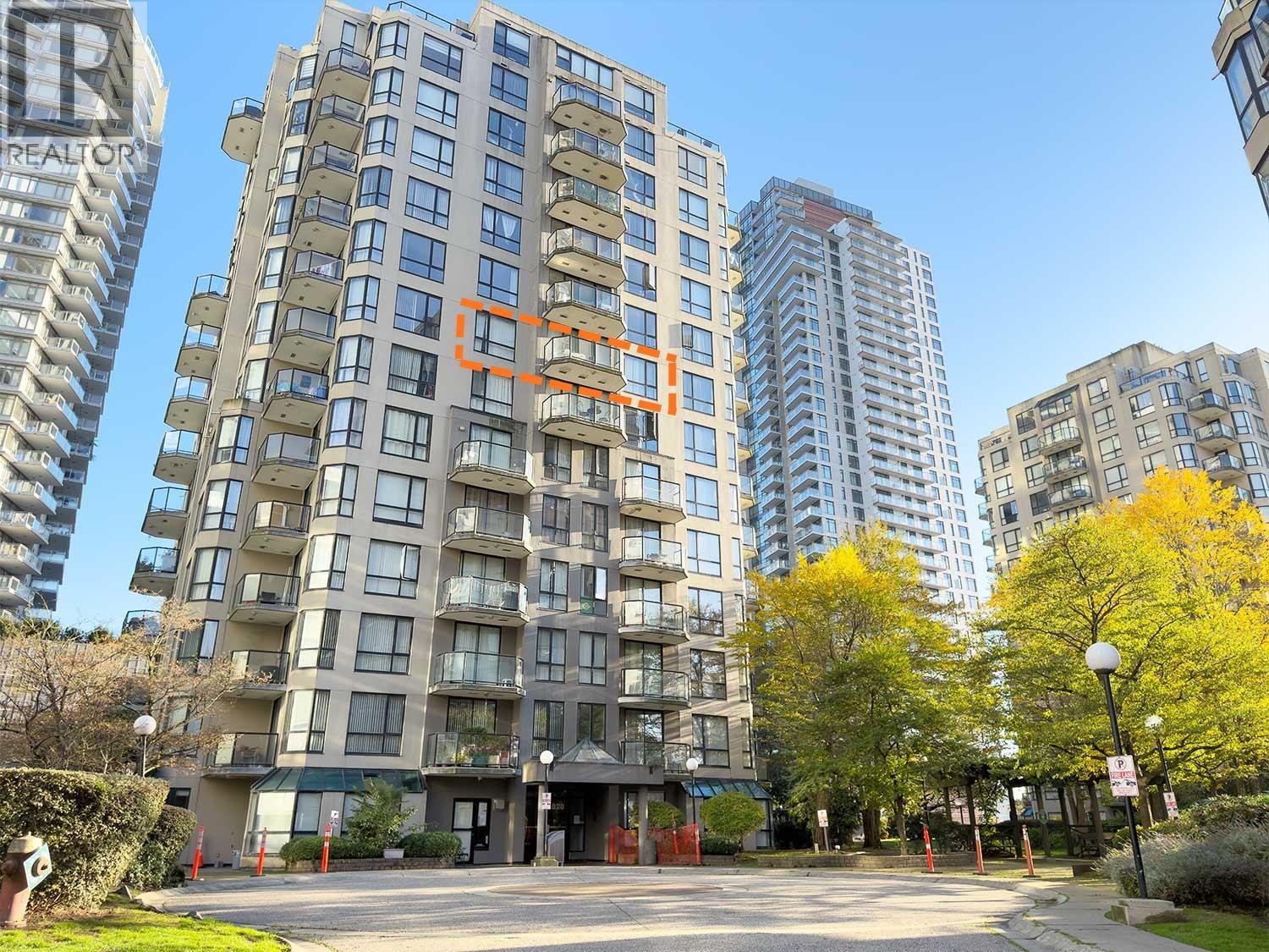 904 828 AGNES STREET, New Westminster - Image 1