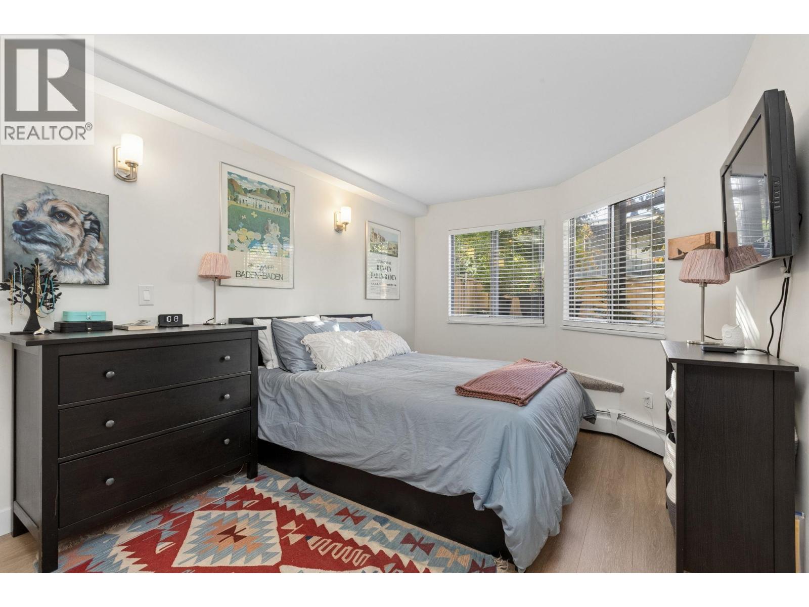 107 809 W 16TH STREET, North Vancouver - Image 1