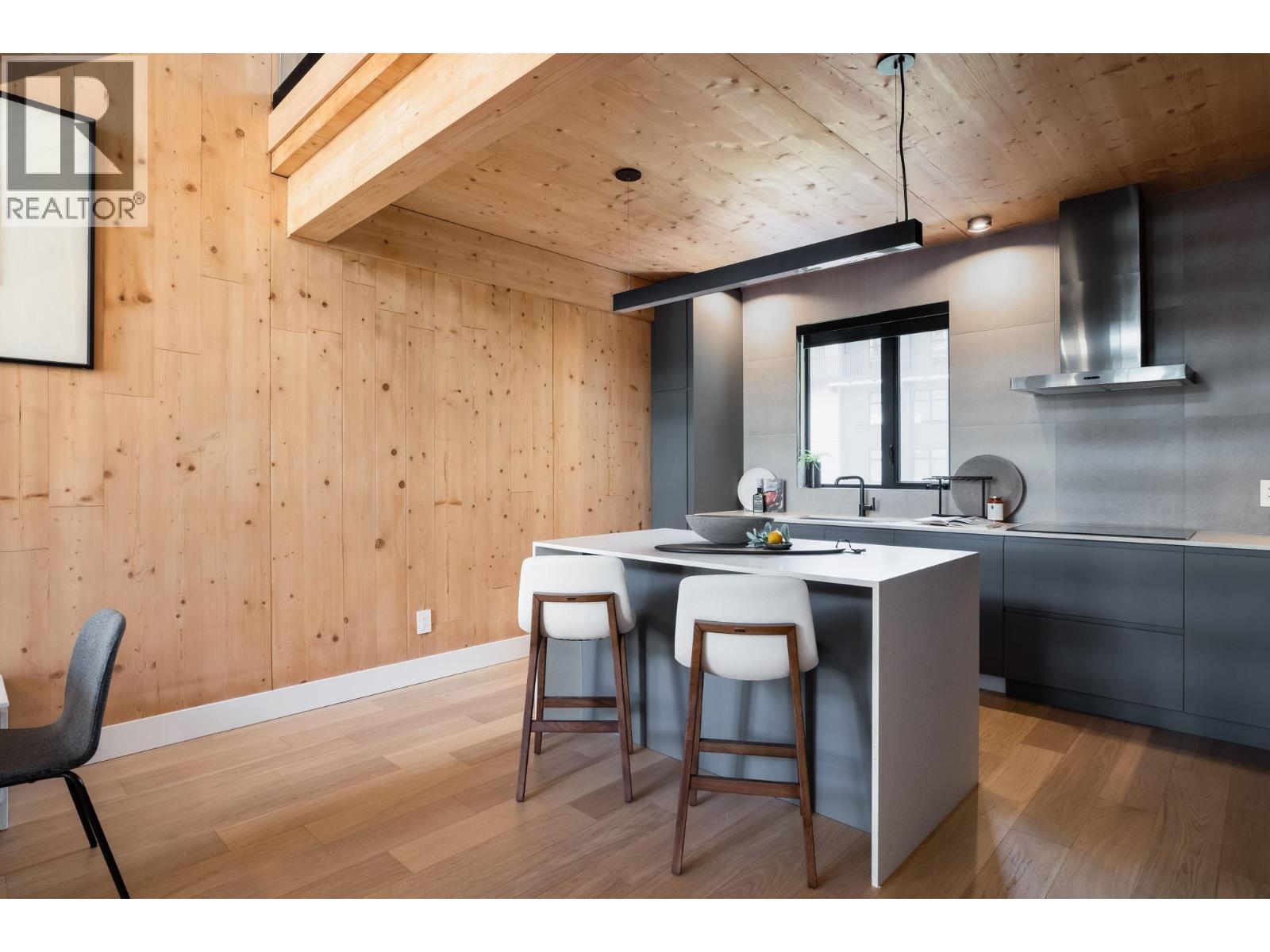 306 310 SALTER STREET, New Westminster - Image 1