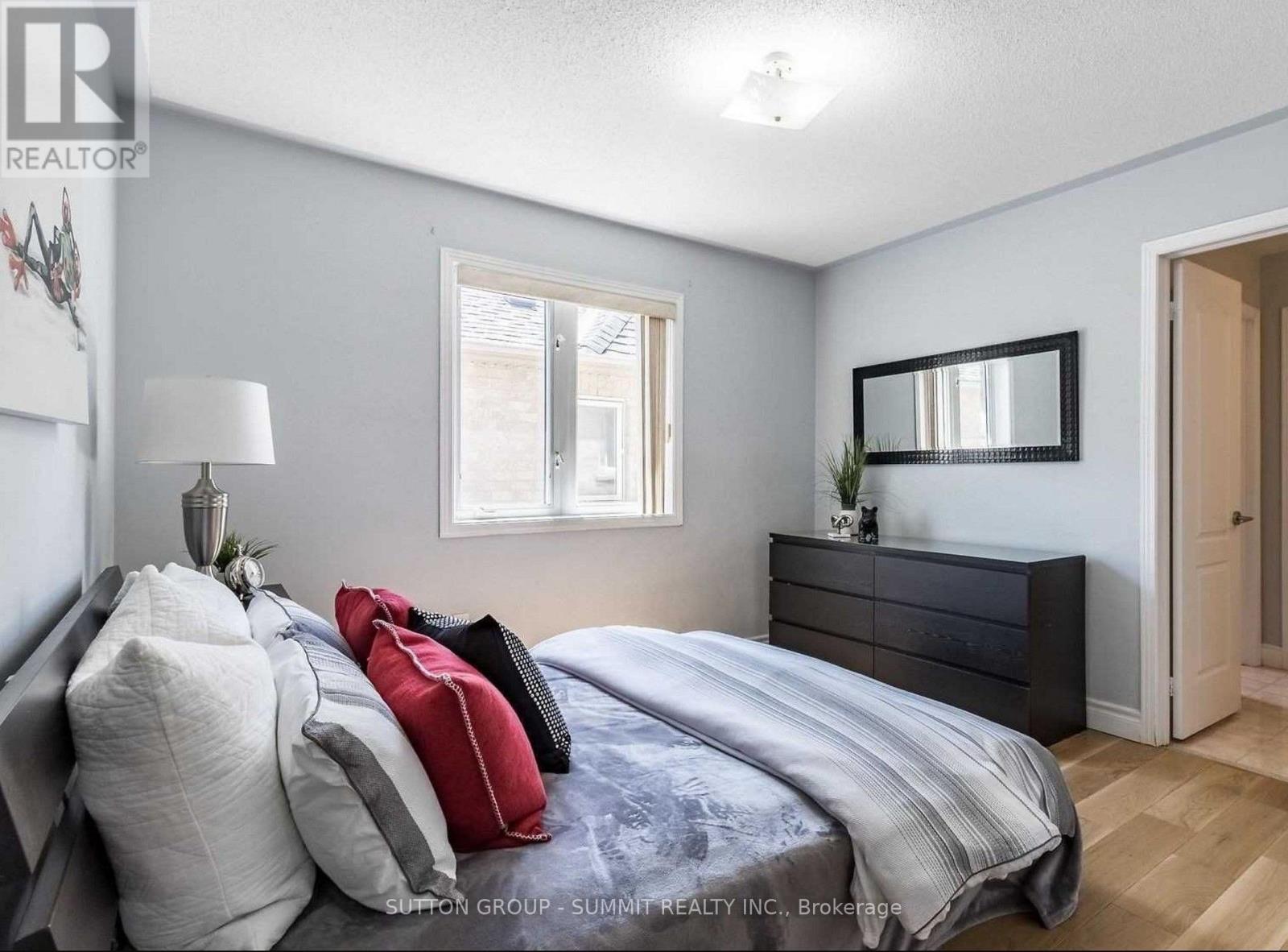 17 RIVER HEIGHTS DRIVE - 8