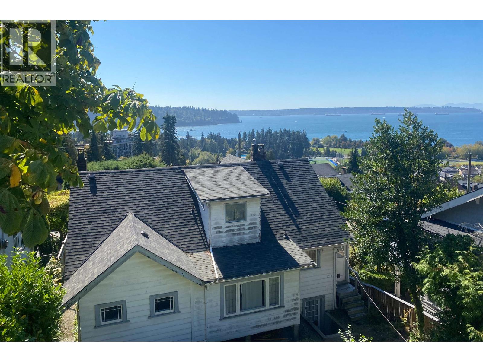 1013 DUCHESS AVENUE, West Vancouver - Image 1