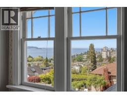 1013 Duchess Avenue, West Vancouver, BC V7T1G8 Photo 12
