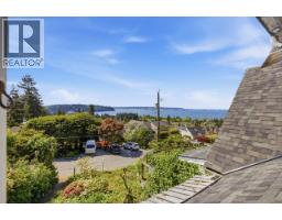 1013 Duchess Avenue, West Vancouver, BC V7T1G8 Photo 13