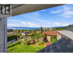 1013 Duchess Avenue, West Vancouver, BC V7T1G8 Photo 14