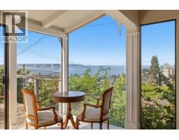 1013 Duchess Avenue, West Vancouver, BC V7T1G8 Photo 6
