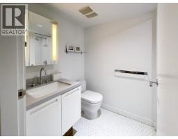 1106 188 Keefer Street, Vancouver, BC V6A1X4 Photo 13