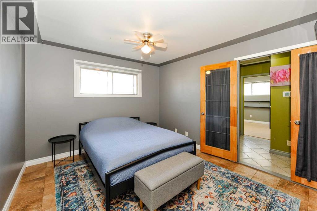 5420 50 Avenue, Camrose — photo 10