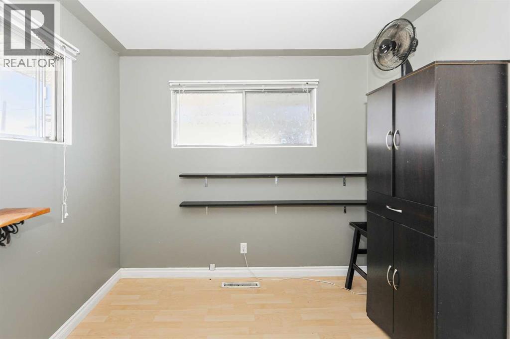5420 50 Avenue, Camrose — photo 17