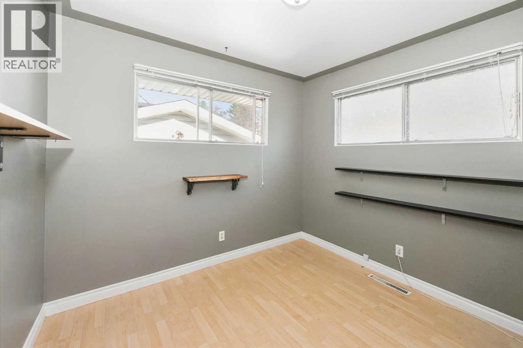 5420 50 Avenue, Camrose — photo 16