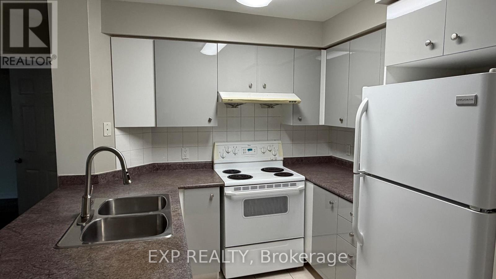 716 - 18 PARKVIEW AVENUE, Toronto (Willowdale East) — photo 8
