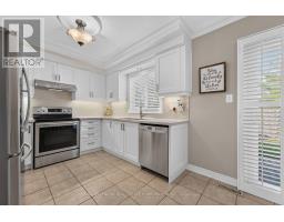 Living room - 70 Castillian Drive, Vaughan, ON L4H1S8 Photo 8