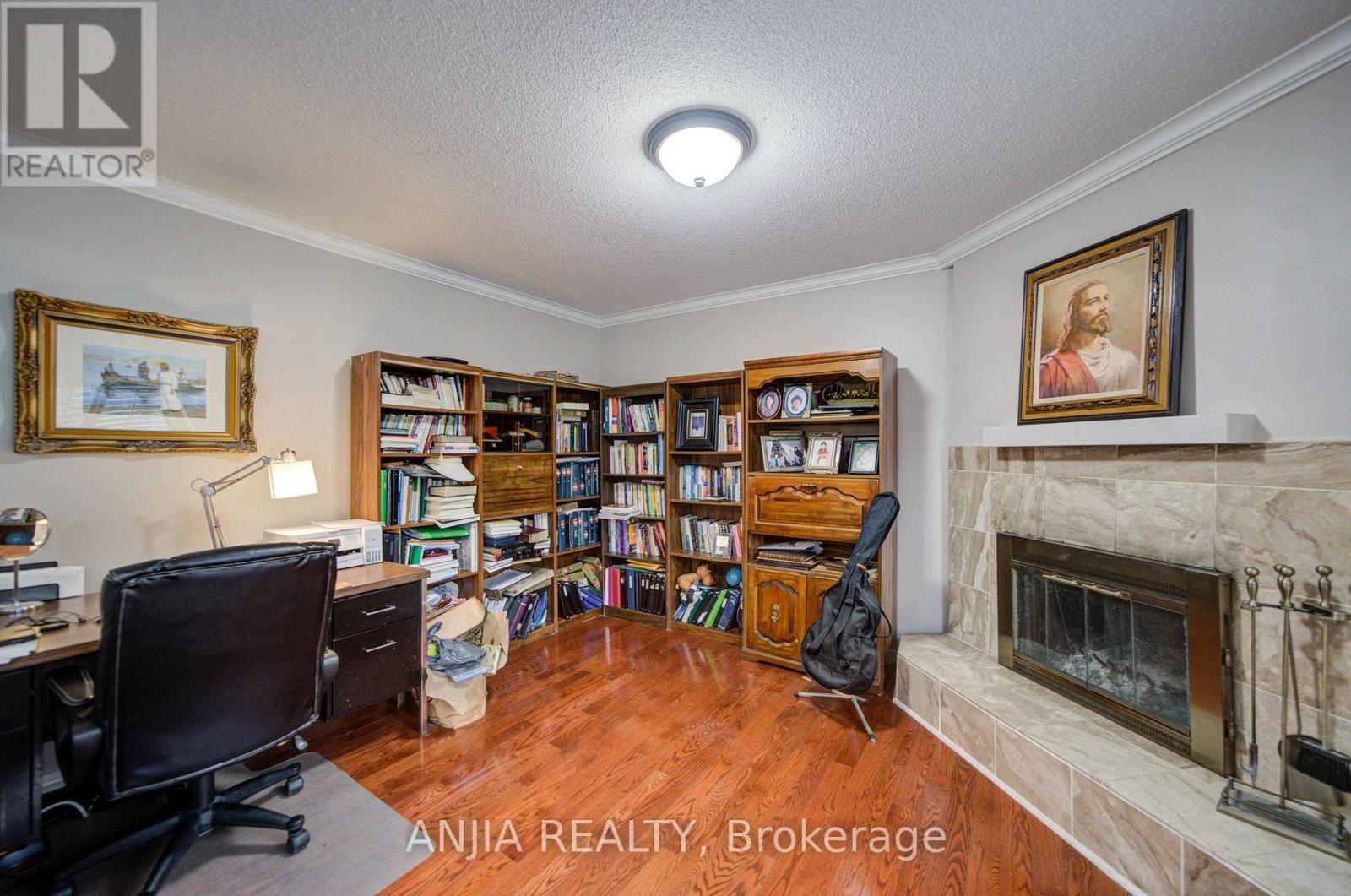 8 Millcroft Way, Vaughan, ON photo 18