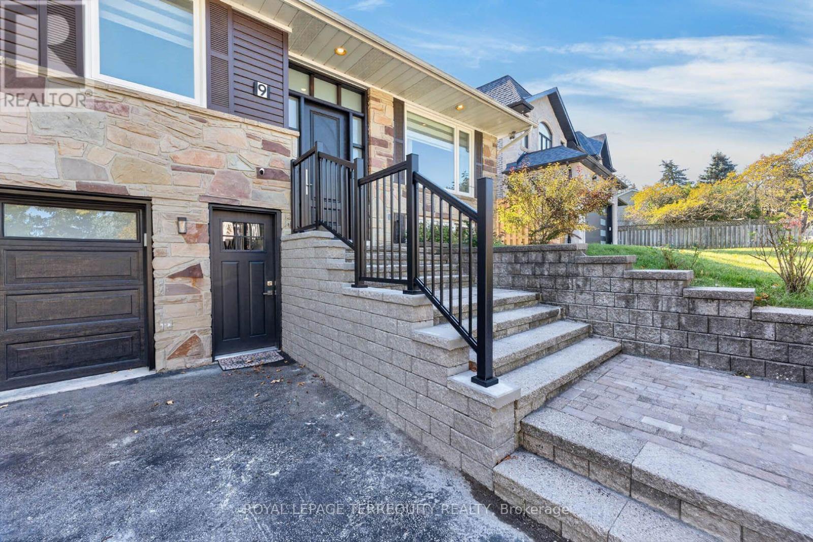 9 Brightbay Crescent, Markham, ON photo 4