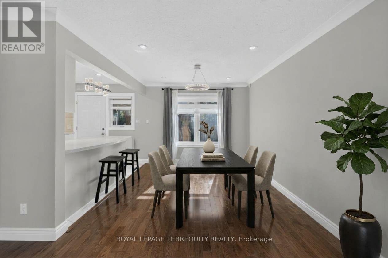 9 Brightbay Crescent, Markham, ON photo 7