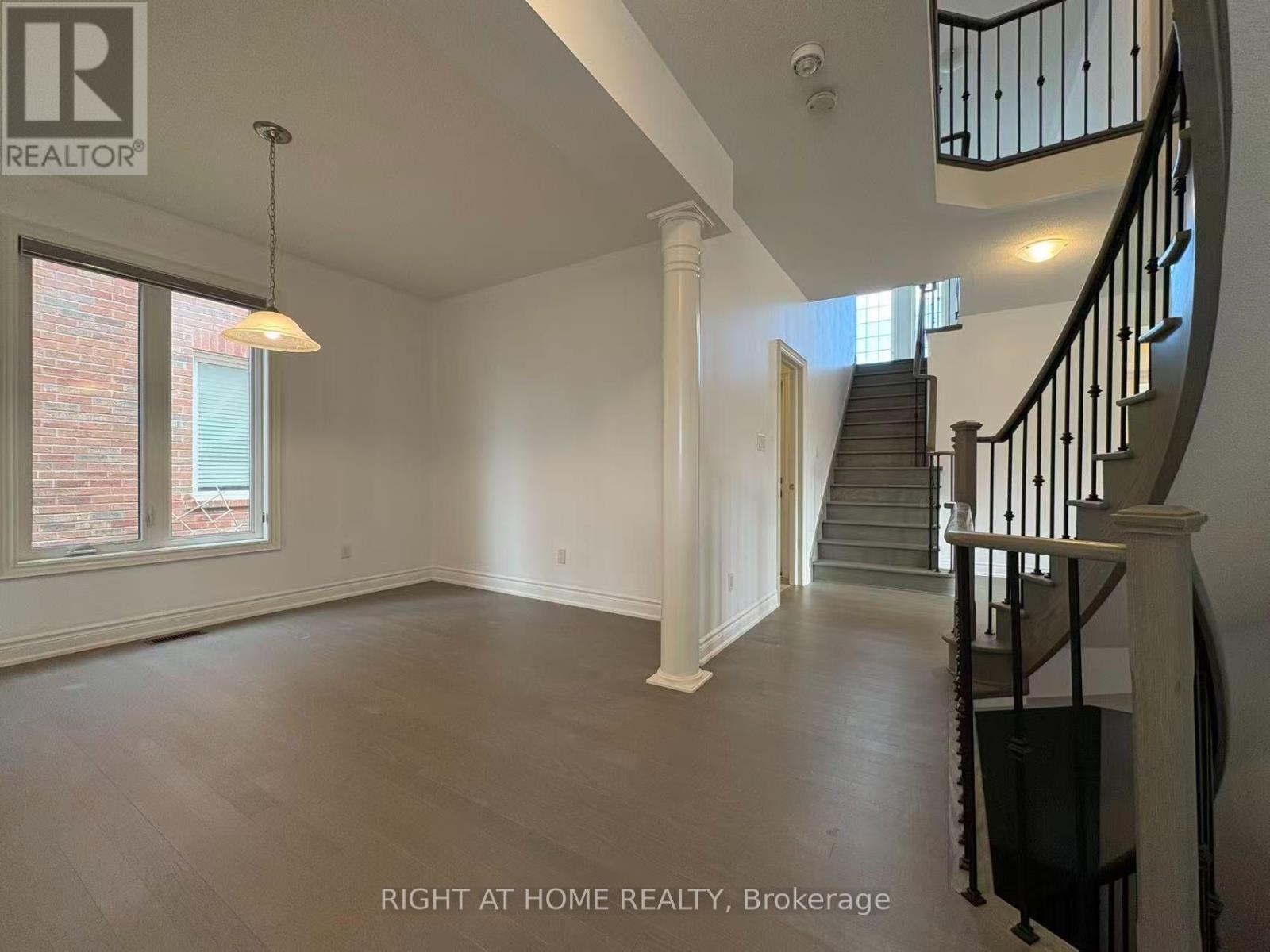 4 EMPIRE DRIVE, Bradford West Gwillimbury (Bradford) — photo 8