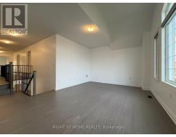 4 Empire Drive, Bradford West Gwillimbury, ON L3Z4J1 Photo 17