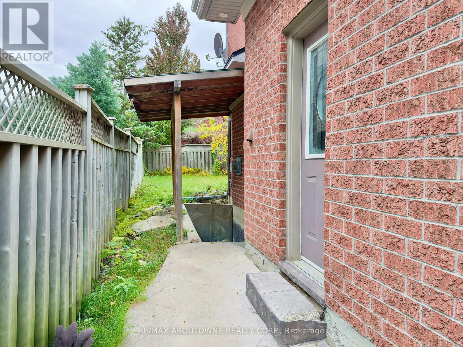 99 Boxwood Crescent, Markham, ON photo 6