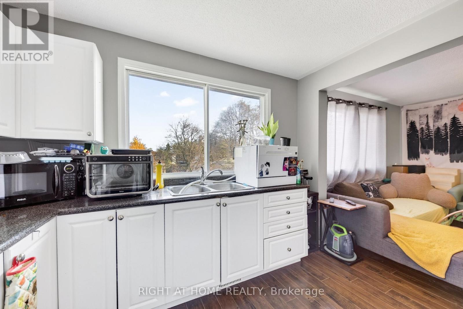 80 GARDEN Drive, Barrie, ON photo 15