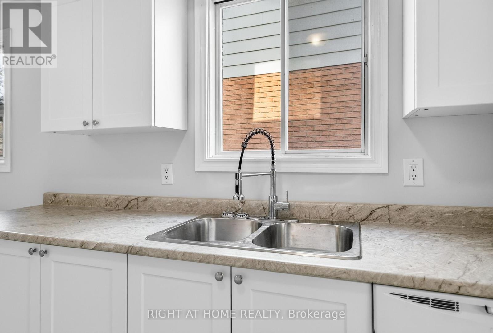 80 GARDEN Drive, Barrie, ON photo 33