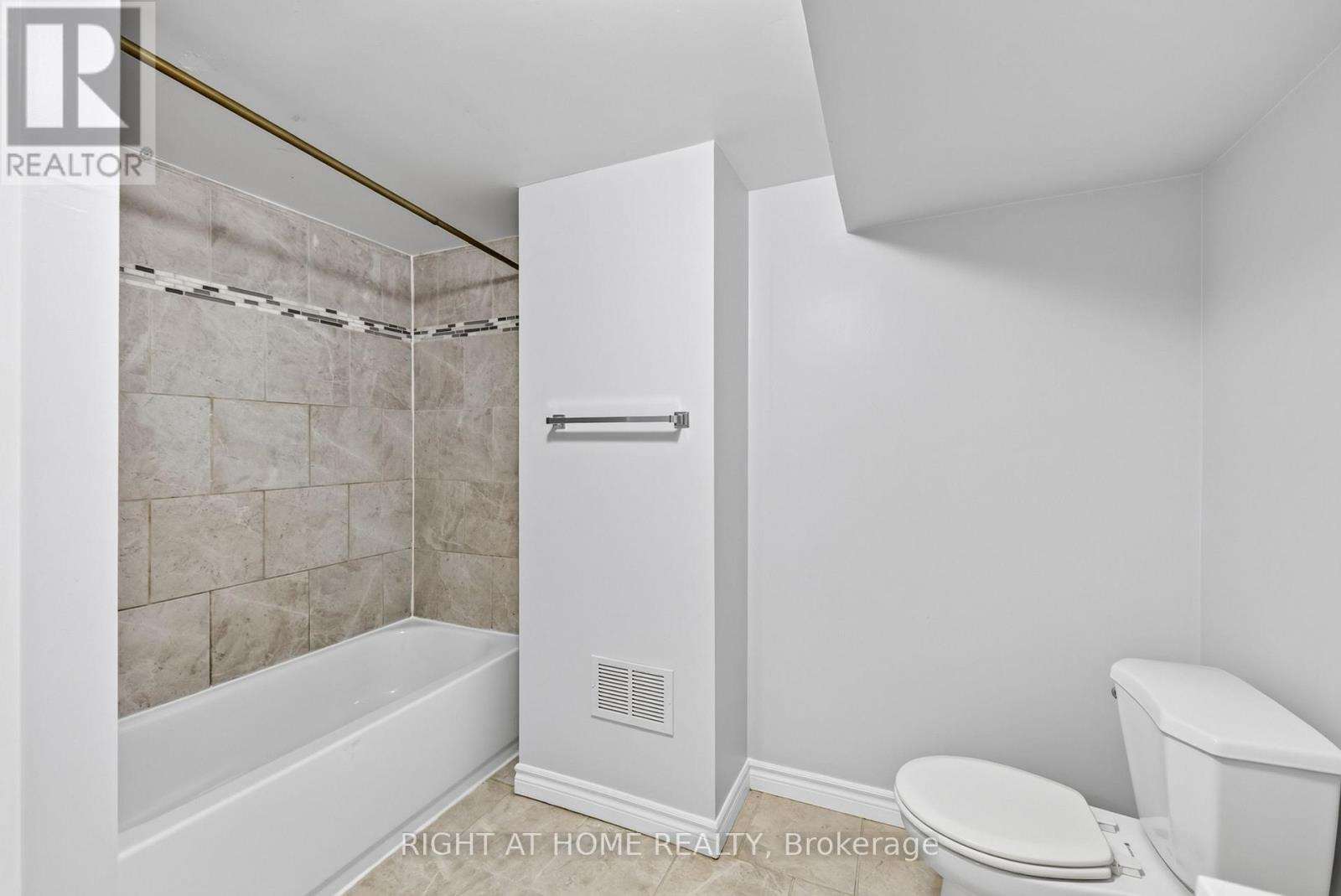 80 GARDEN Drive, Barrie, ON photo 39