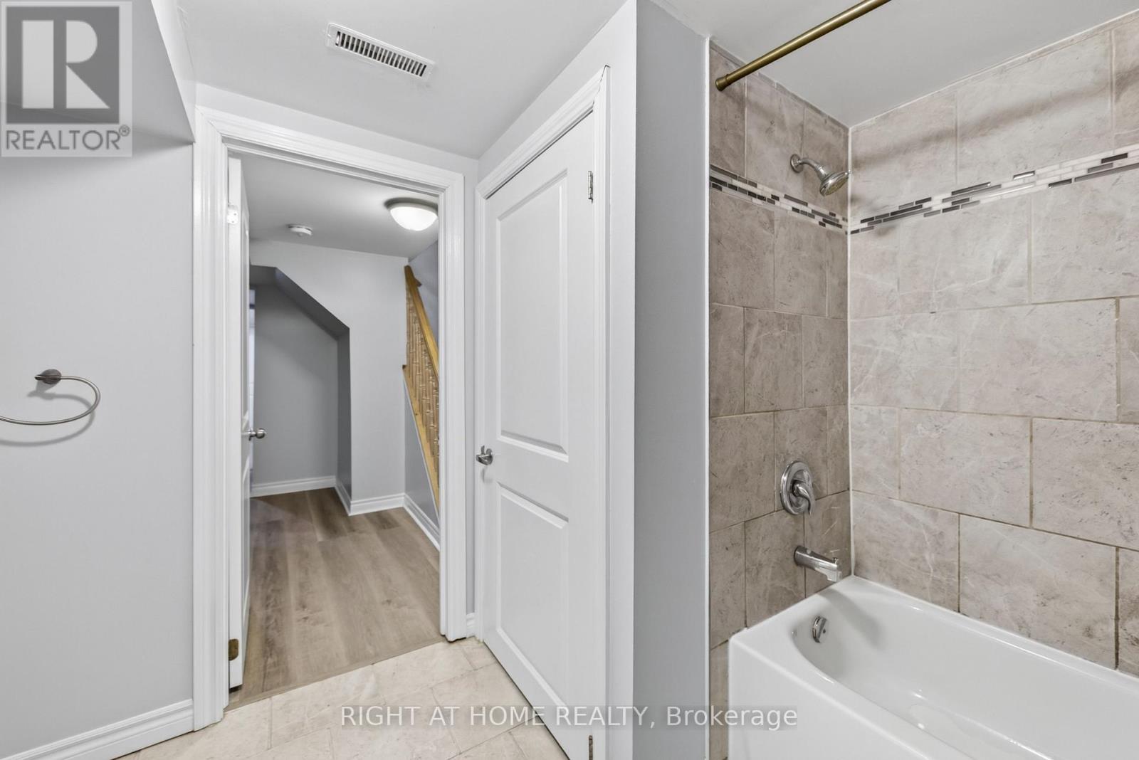 80 GARDEN Drive, Barrie, ON photo 40