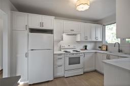 3pc Bathroom - 137 Mcmeans Avenue E, Winnipeg, MB R2C0W6 Photo 9