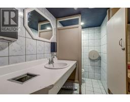 316 Kerr Street, Oakville, ON L6K3B5 Photo 38