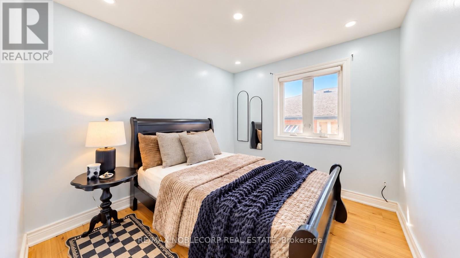 95 Snowood Court, Toronto, ON photo 13