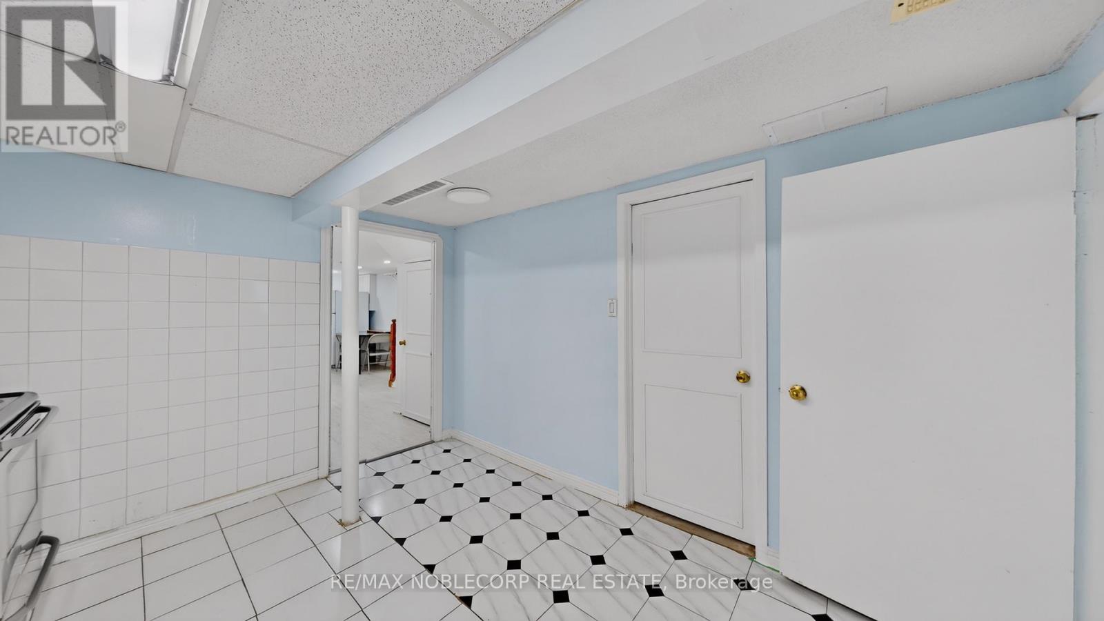 95 Snowood Court, Toronto, ON photo 29