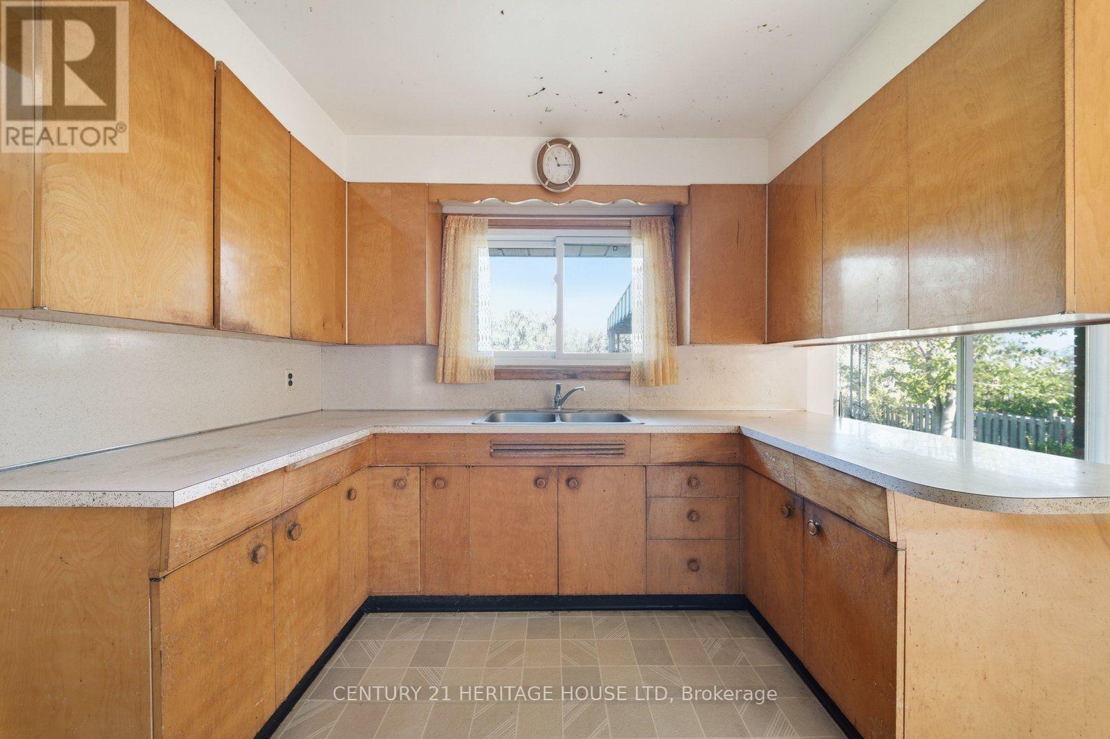 486 CHATHAM STREET - 11