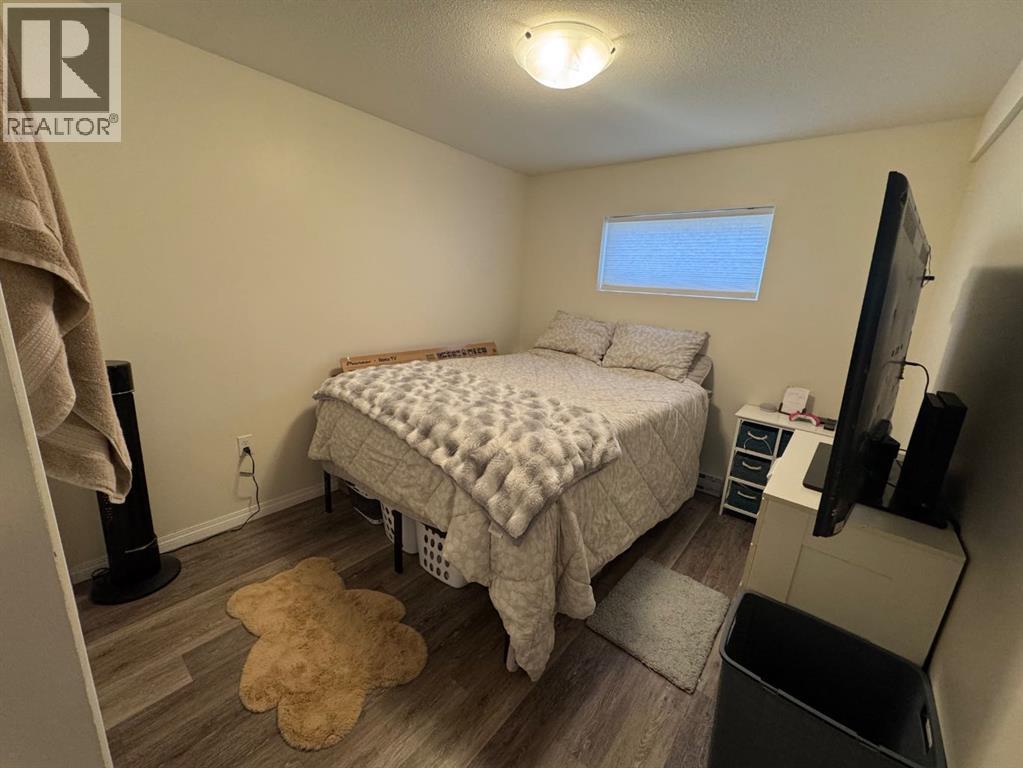 804 8 Street SE, photo 36 of 46
