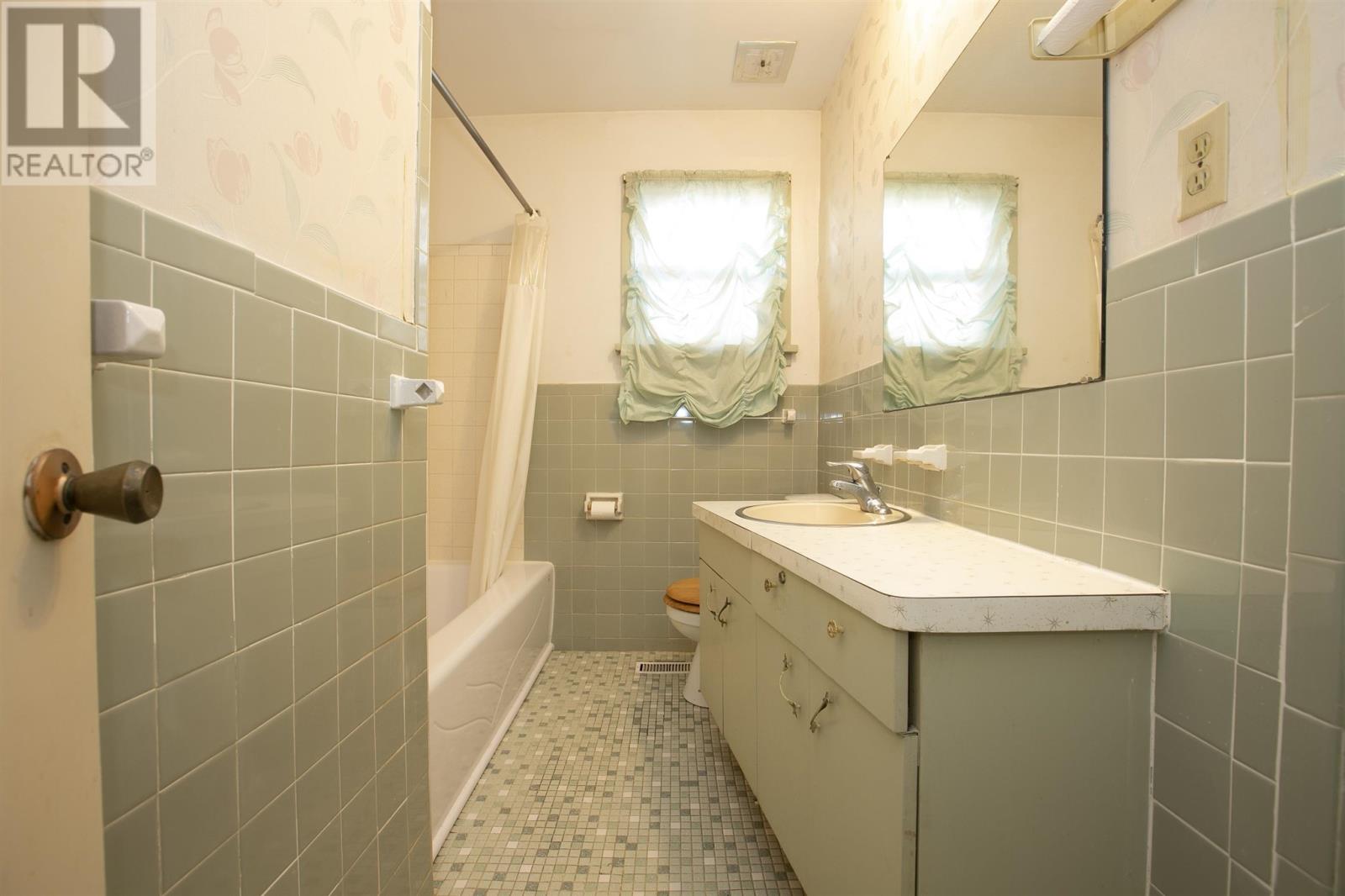 119 Parkdale DR - 19