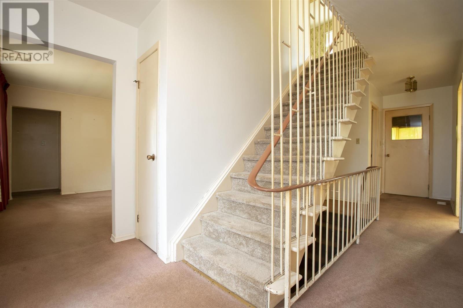 119 Parkdale DR - 12