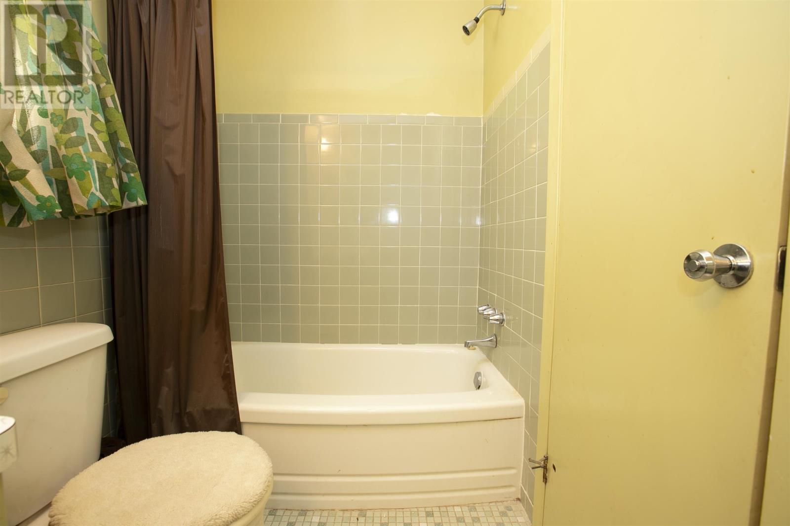 119 Parkdale DR - 34