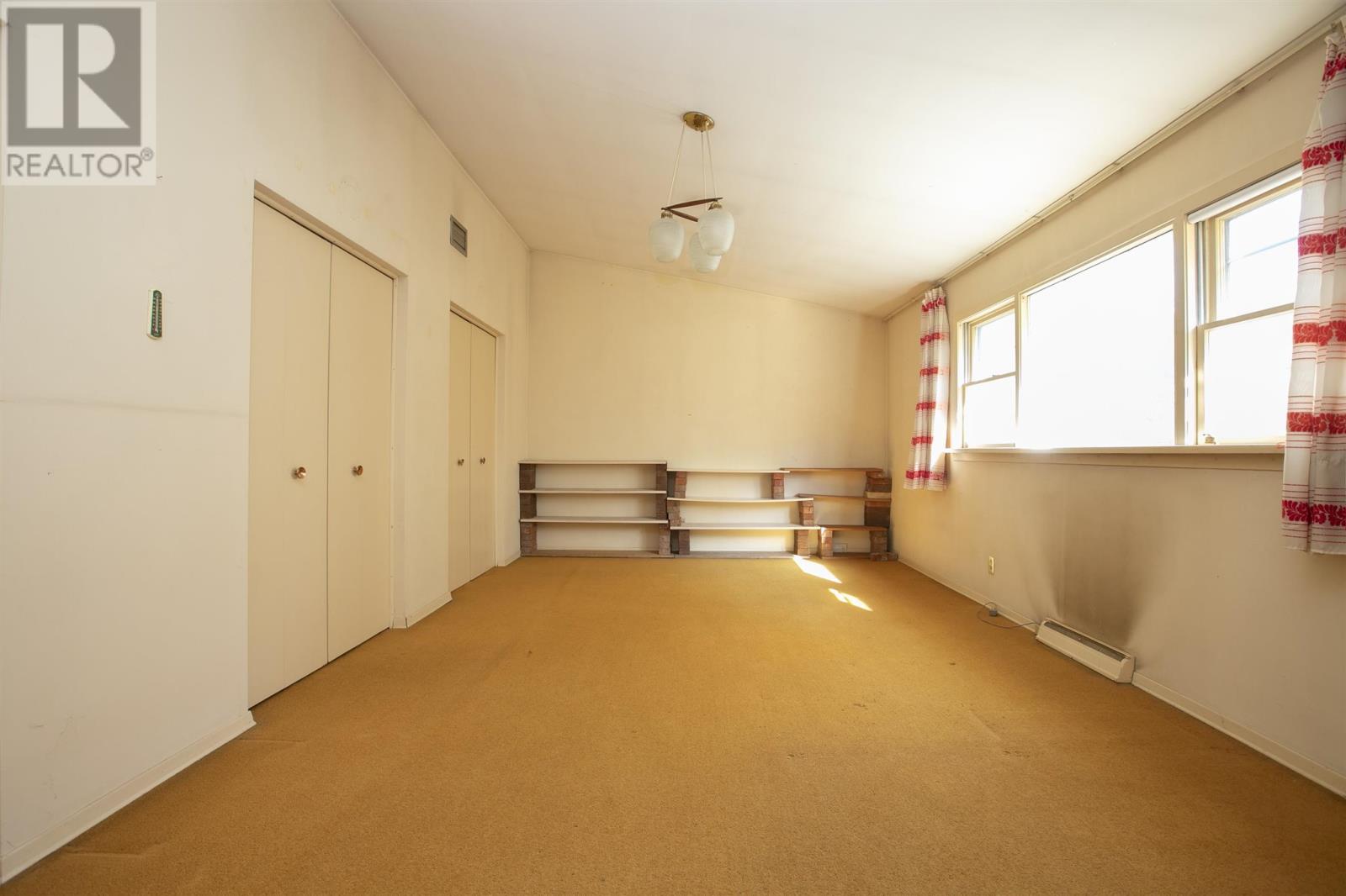 119 Parkdale DR - 35