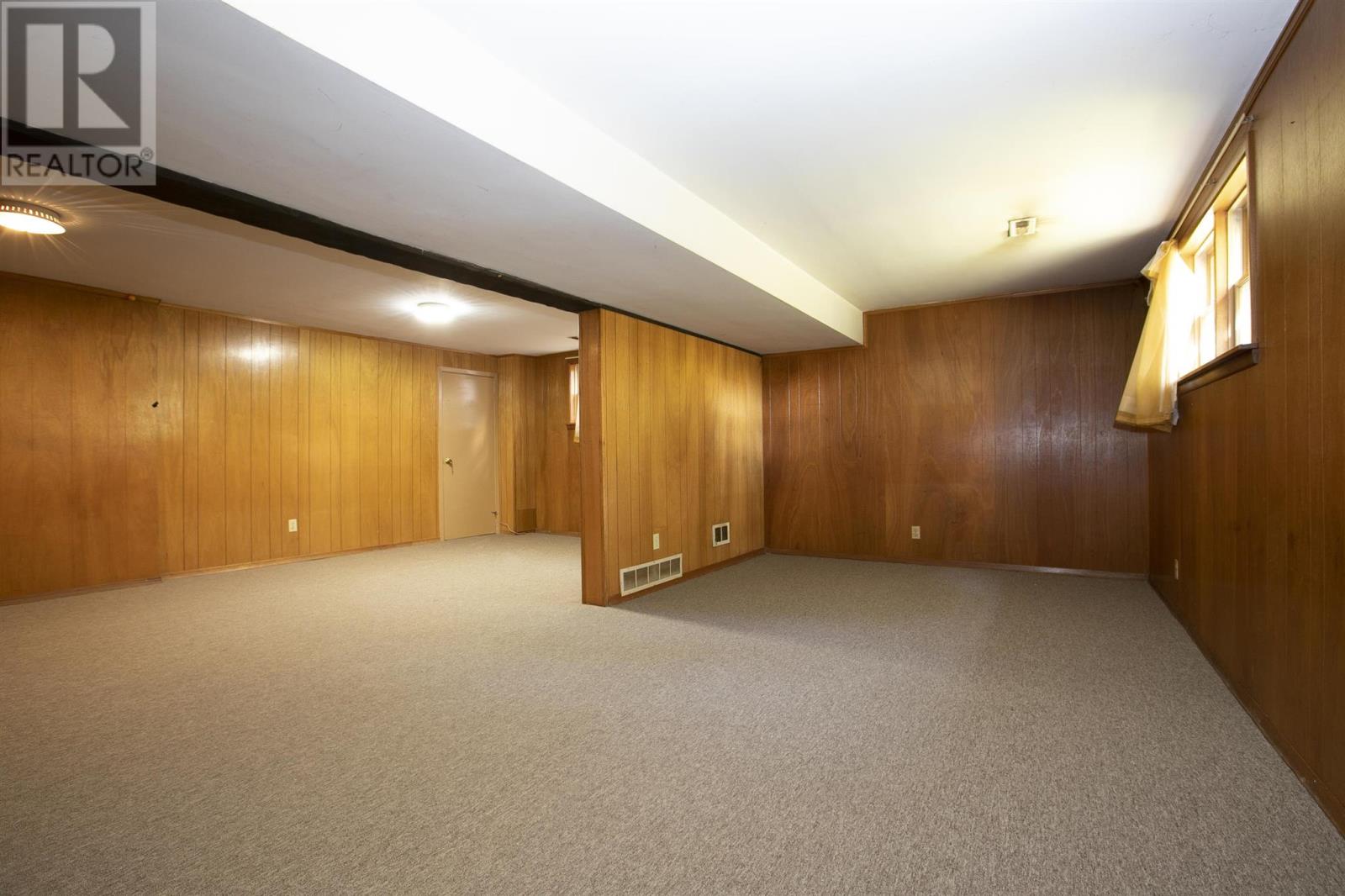 119 Parkdale DR - 44