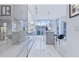 Den - 809 - 1 Yorkville Avenue, Toronto, ON M4W0B1 Photo 6