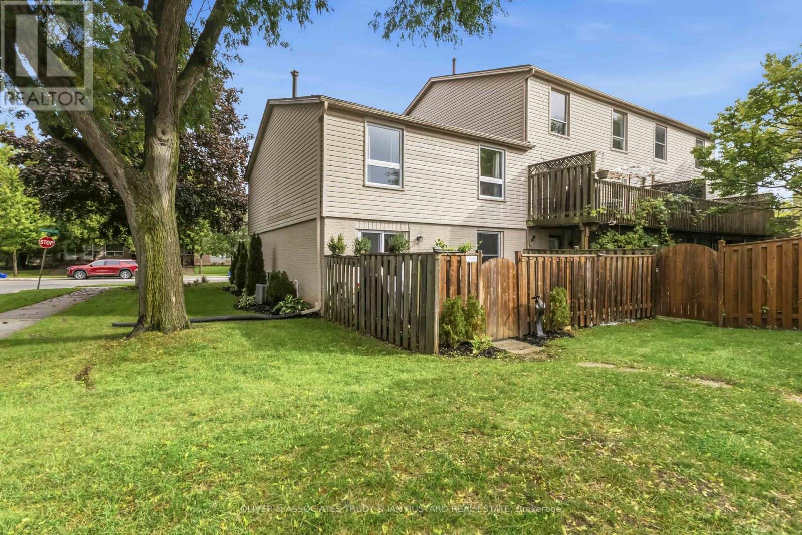 109 McMaster photo 2