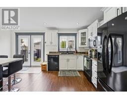 14 Humphrey Street thumbnail 19