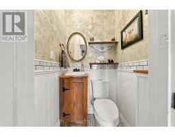 Bathroom - 382 Front Street, Quinte West, ON K8V4P8 Photo 13
